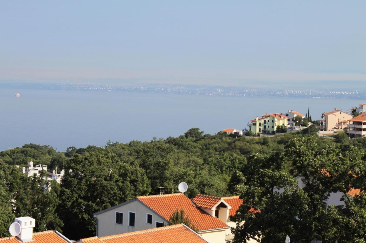 Apartments And Rooms With Parking Space Njivice, Krk - 5458 Buitenkant foto